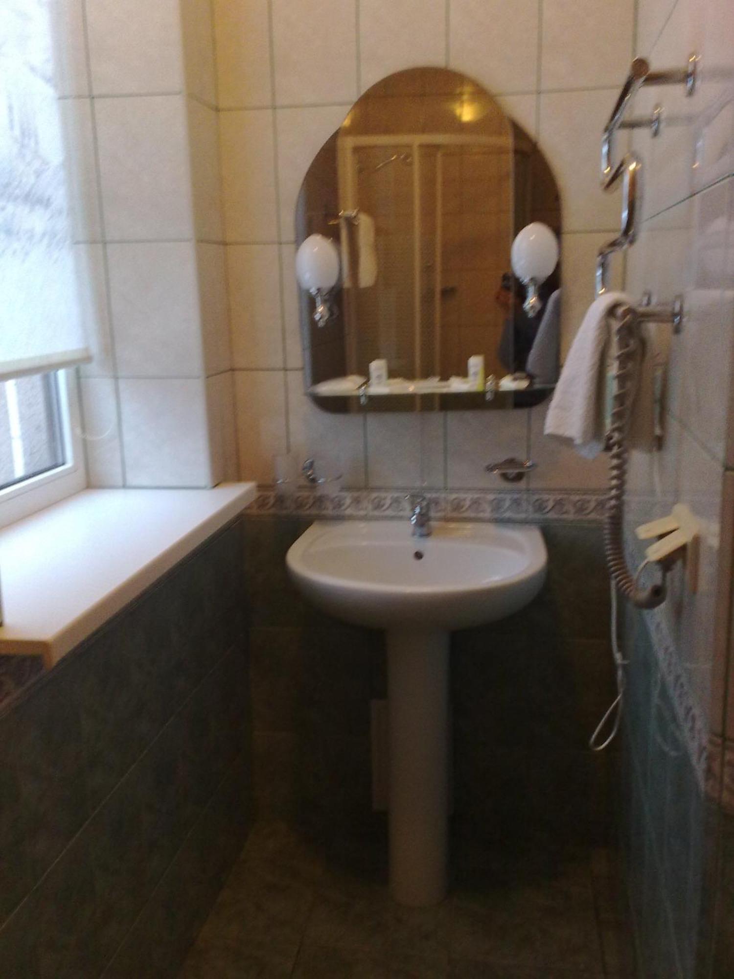 Hotel Prague Zaporizhia Esterno foto