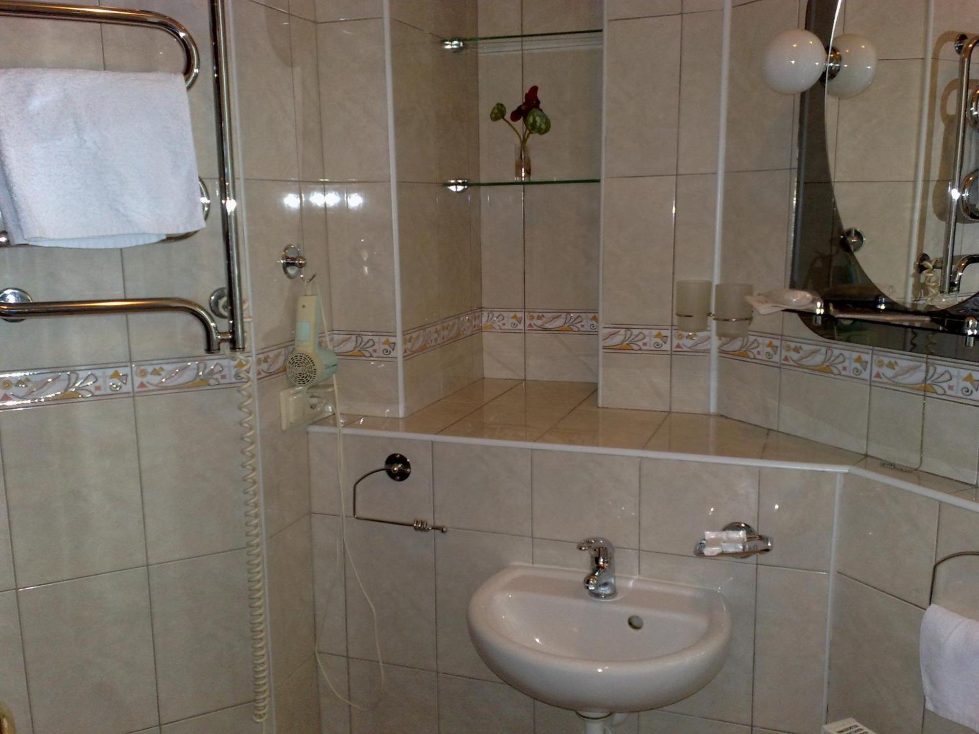 Hotel Prague Zaporizhia Esterno foto