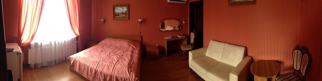 Hotel Prague Zaporizhia Esterno foto