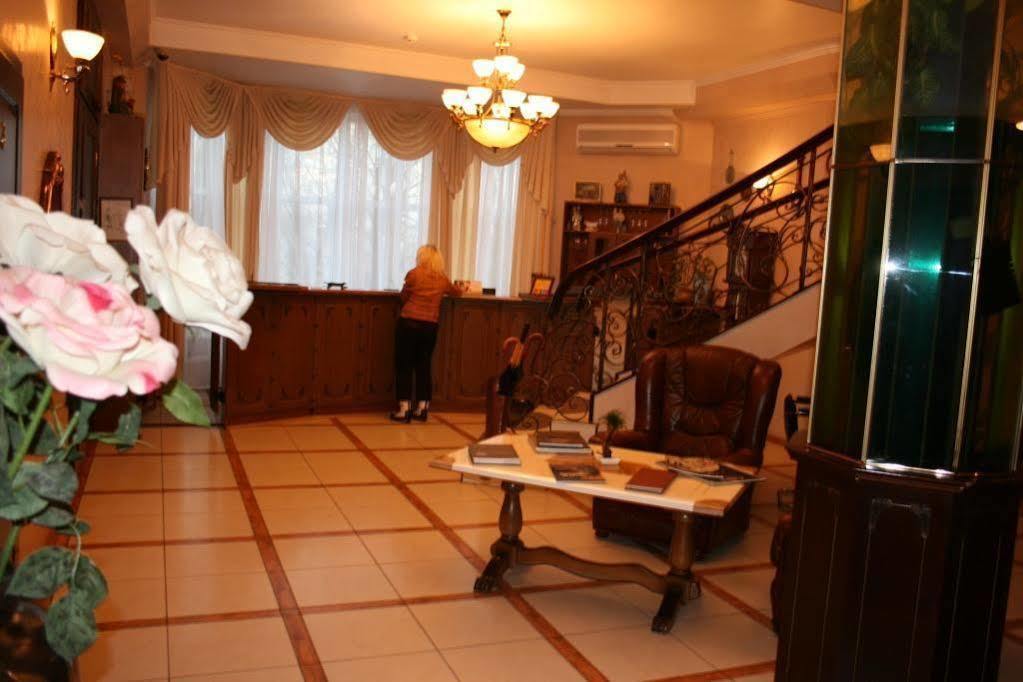 Hotel Prague Zaporizhia Esterno foto